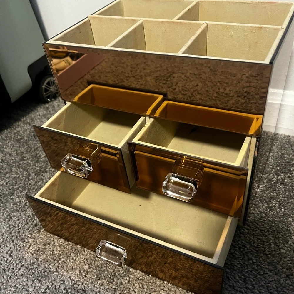 Makeup/vanity desk organizer